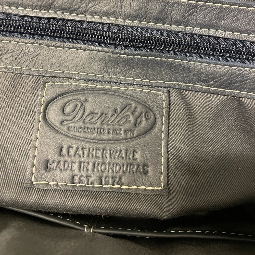 Danilo’s leather satchel - Picture 11 of 11